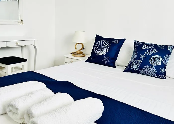 Mirem Boutique Apartments, شقة Ofrínion