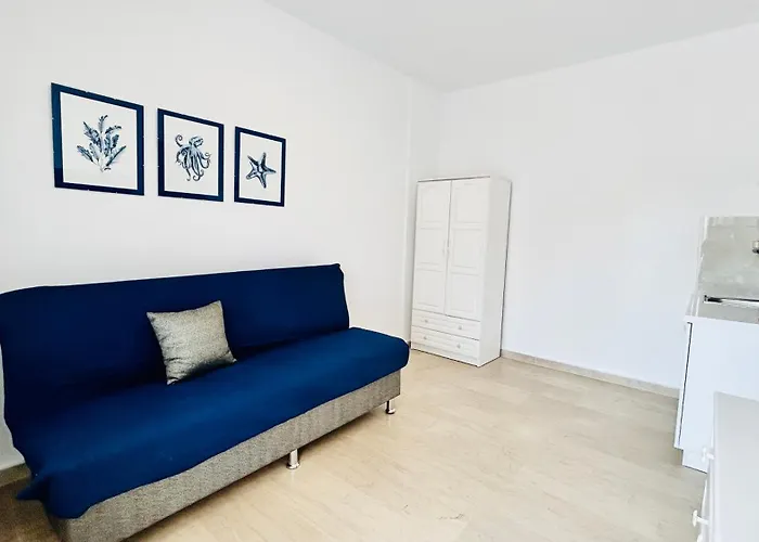 Mirem Boutique Apartments, شقة Ofrínion